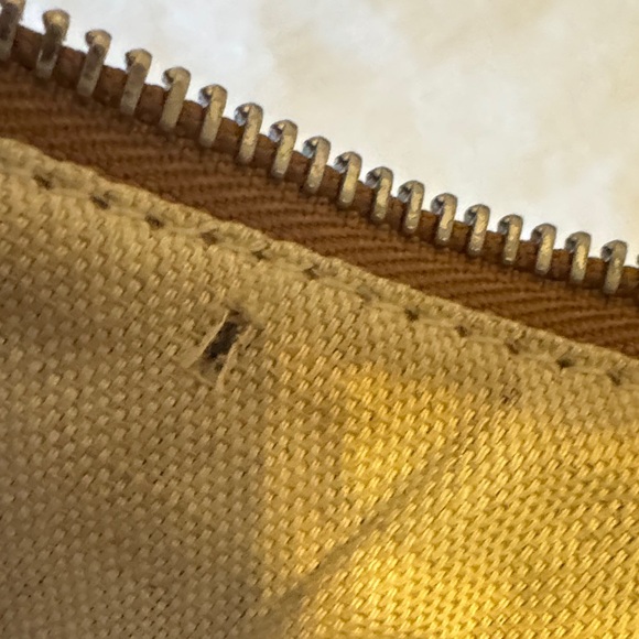 MICHAEL Michael Kors Tan Brown Leather Shoulder Bag - Picture 9 of 11